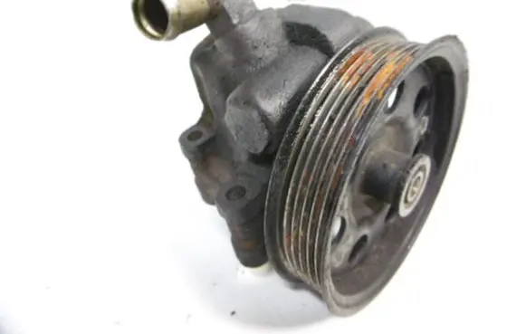 Ford Mondeo MK II Power steering pump