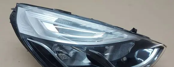 Renault Clio IV Headlight/headlamp 260100653R