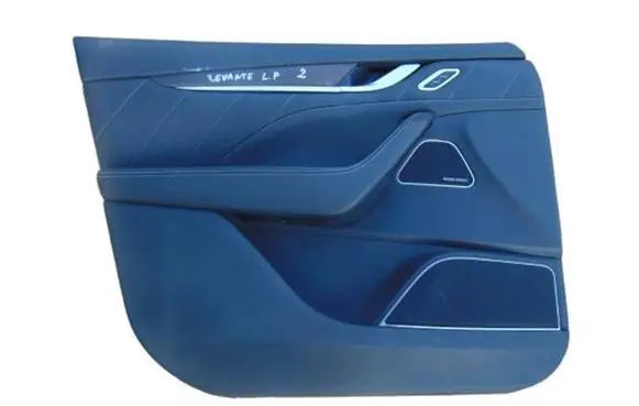 Maserati Levante Sliding door card 