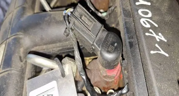 Ford Mondeo Mk III Fuel injector 9657144580