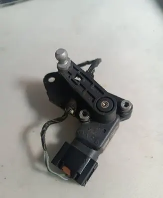 BMW X5 F15 Headlight/headlamp level sensor 6870200