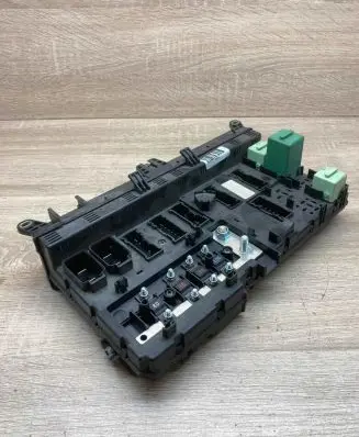 BMW X5 E53 Fuse module 6907395