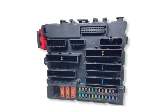 Opel Vectra C Fuse module 13189928KASACJ 13189928