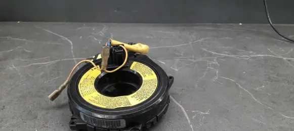 Hyundai Lantra II Airbag slip ring squib (SRS ring) GV1U774020