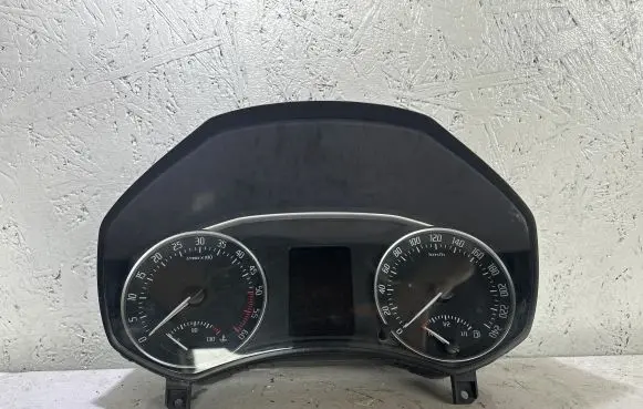 Skoda Octavia Mk2 (1Z) Speedometer (instrument cluster) 1Z0920843M VD1017190 A2C53389884