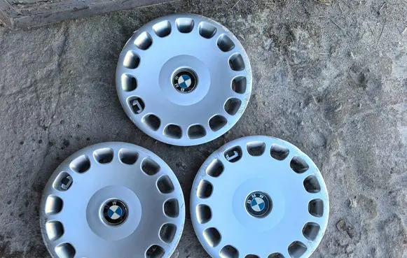 BMW 5 E39 R15 wheel hub/cap/trim 36131093324