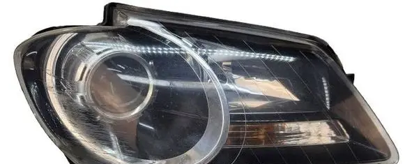 Volkswagen Touran I Headlight/headlamp 1t1941006c