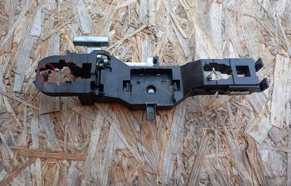 Renault Koleos I Rear door exterior handle/bracket 80610JY00
