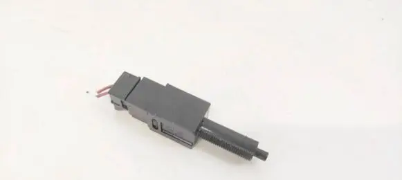 Nissan Primera Brake pedal sensor switch