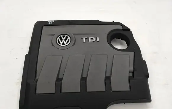 Volkswagen PASSAT B6 Engine cover (trim) 03L103925AR