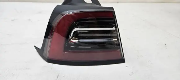 Tesla Model Y Rear/tail lights 1502086-99-D