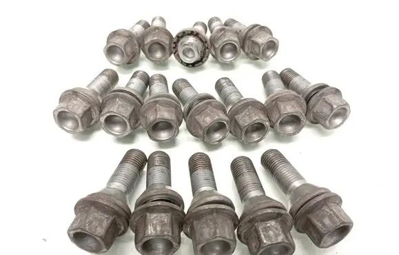 Volvo XC60 Nuts/bolts 