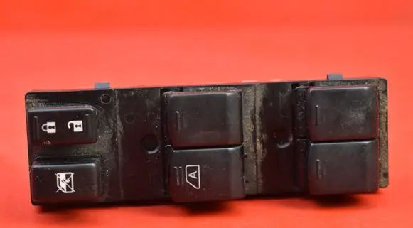 Nissan Altima Electric window control switch