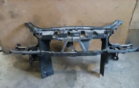 Renault Scenic II - Grand scenic II Radiator support slam panel