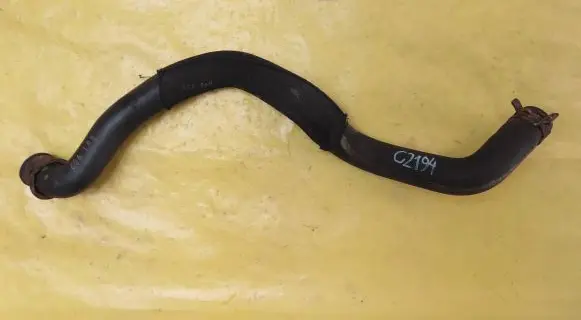 Mercedes-Benz C W204 Engine coolant pipe/hose A2045010982