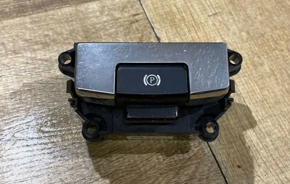 Land Rover Range Rover Sport L494 Hand parking brake switch CPLA2B623AC 10093317 10505133261110
