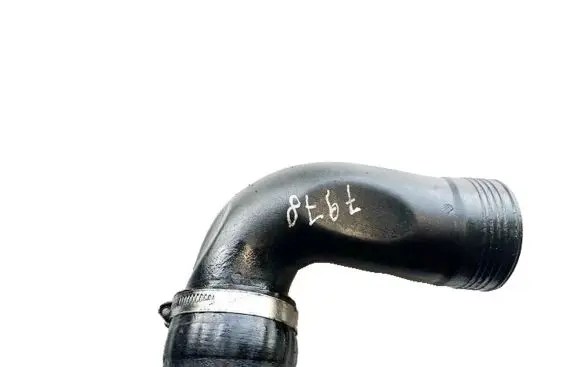 Volvo V70 Intercooler hose/pipe 30751920
