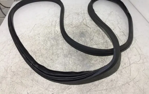 Front door rubber seal