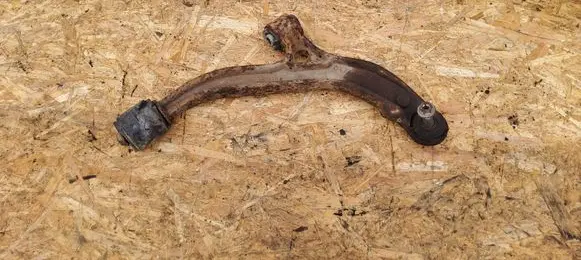 Chrysler Town & Country IV Front lower control arm/wishbone 04743078AA
