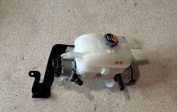 KIA Niro Coolant expansion tank/reservoir 25429AO000