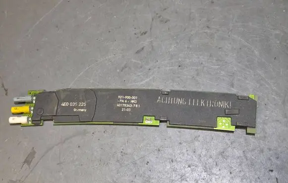 Audi A8 S8 D3 4E Radio antenna 4E0035225