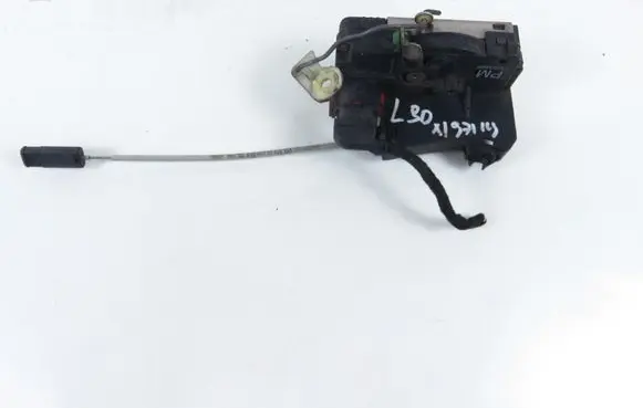 Opel Meriva A Front door lock 13203899