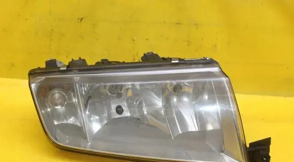 Skoda Fabia Mk1 (6Y) Headlight/headlamp
