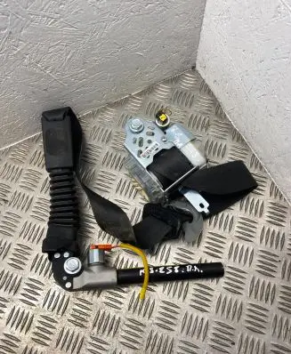 KIA Sorento Front seatbelt 888102P400 888202P400 2005494E