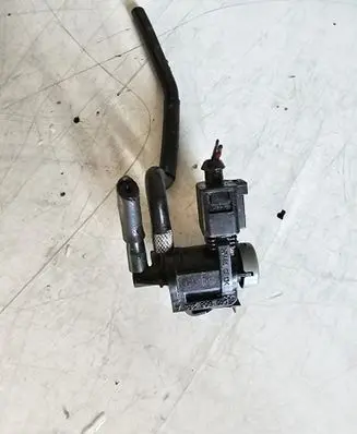 Volkswagen Touareg II Vacuum valve 1K0906283A