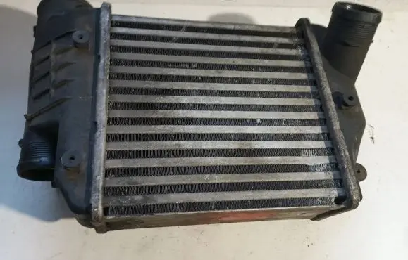 Audi A6 S6 C6 4F Intercooler radiator