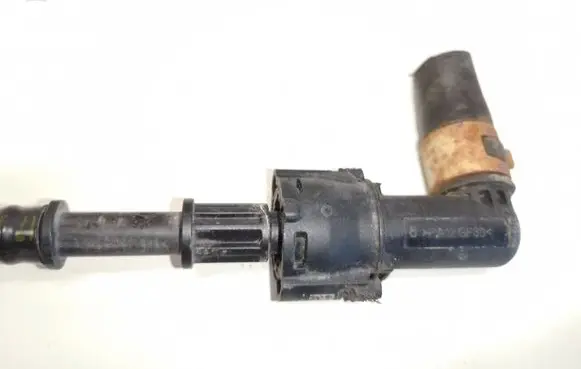 Volkswagen Golf VII Fuel main line pipe