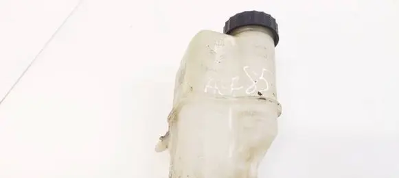 Brake fluid reservoir