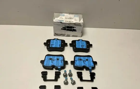BMW 7 G11 G12 Brake pads (rear) 6885187 6893228