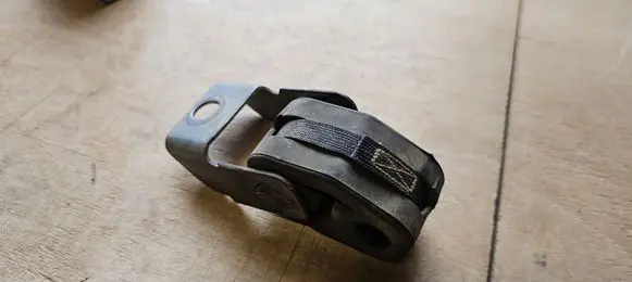 Muffler mount bracket/holder