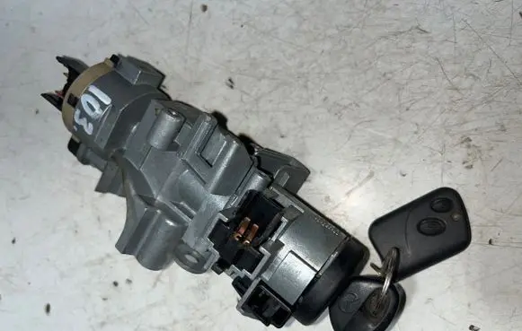 Mazda 323 Ignition lock