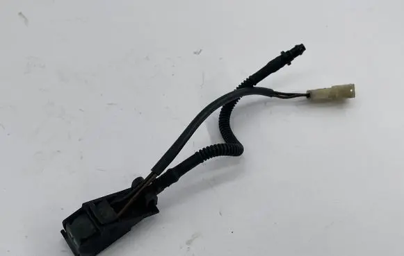 Volkswagen Touareg I Windshield washer spray nozzle 6E0955985B