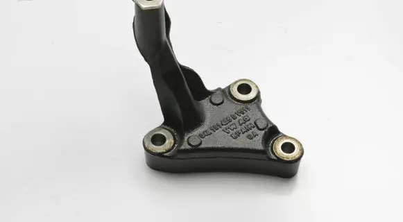 Volkswagen Golf VI Muffler mount bracket/holder 04L131425D