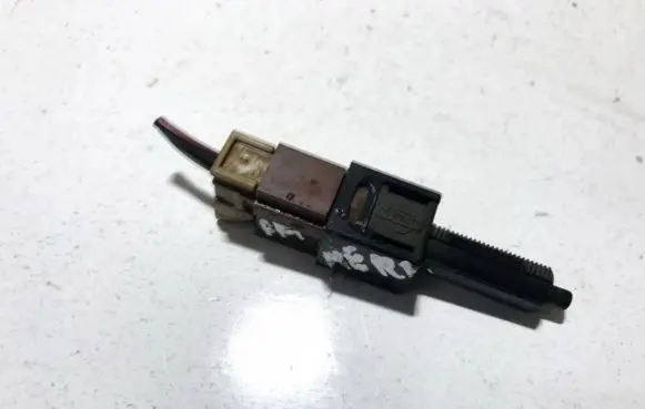 Nissan Primera Brake pedal sensor switch
