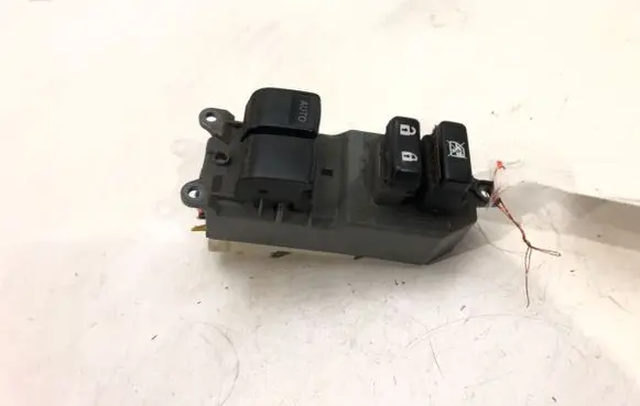 Toyota Auris 150 Electric window control switch