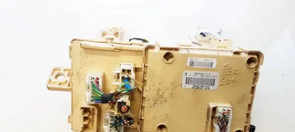 Toyota Avensis T250 Fuse box set 82641CA020F 82641-CA020-F