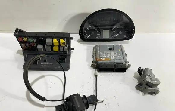Mercedes-Benz Sprinter W906 Engine ECU kit and lock set A6461506077 A9065453001 A9065454008