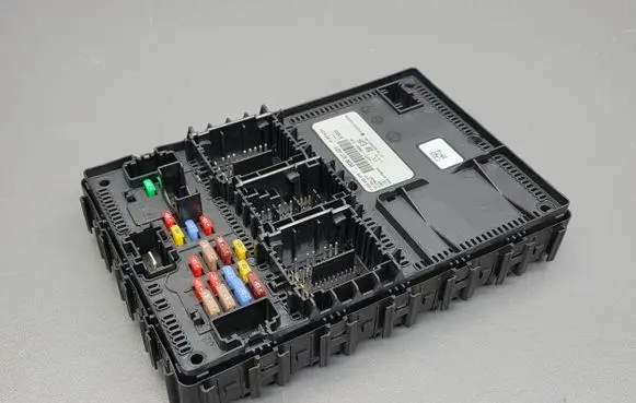 Ford Fiesta Comfort/convenience module F005V02978 JU5T15604EJH A13796363