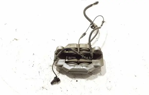 Chevrolet Silverado Front brake caliper 13545382