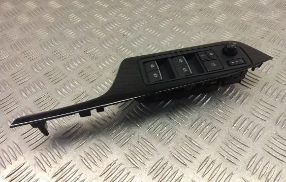 Toyota C-HR I Electric window control switch 84040-F4030