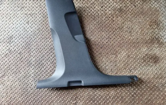 Audi A3 S3 8V (B) pillar trim (bottom) 8V4867239