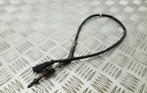 Volkswagen Golf Plus Exhaust gas temperature sensor 03L906088EC 833