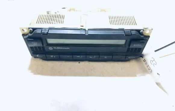 Volkswagen PASSAT B5 Climate control unit 5hb007617 3b1907044a