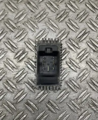 Opel Astra G Glow plug pre-heat relay