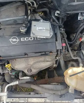 Opel Meriva A Engine control unit/module ECU 12249823 MT35E21