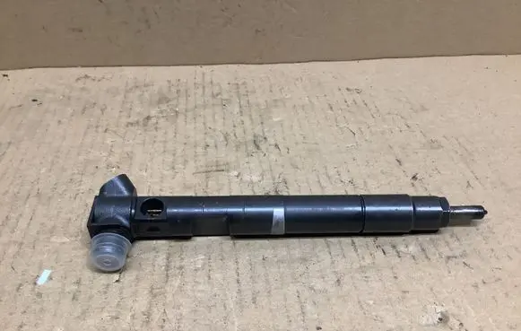 Mercedes-Benz E W212 Fuel injector A6510704987 1308603776842